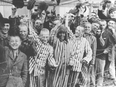 Foto Befreiung KZ Dachau Foto Befreiung KZ Dachau